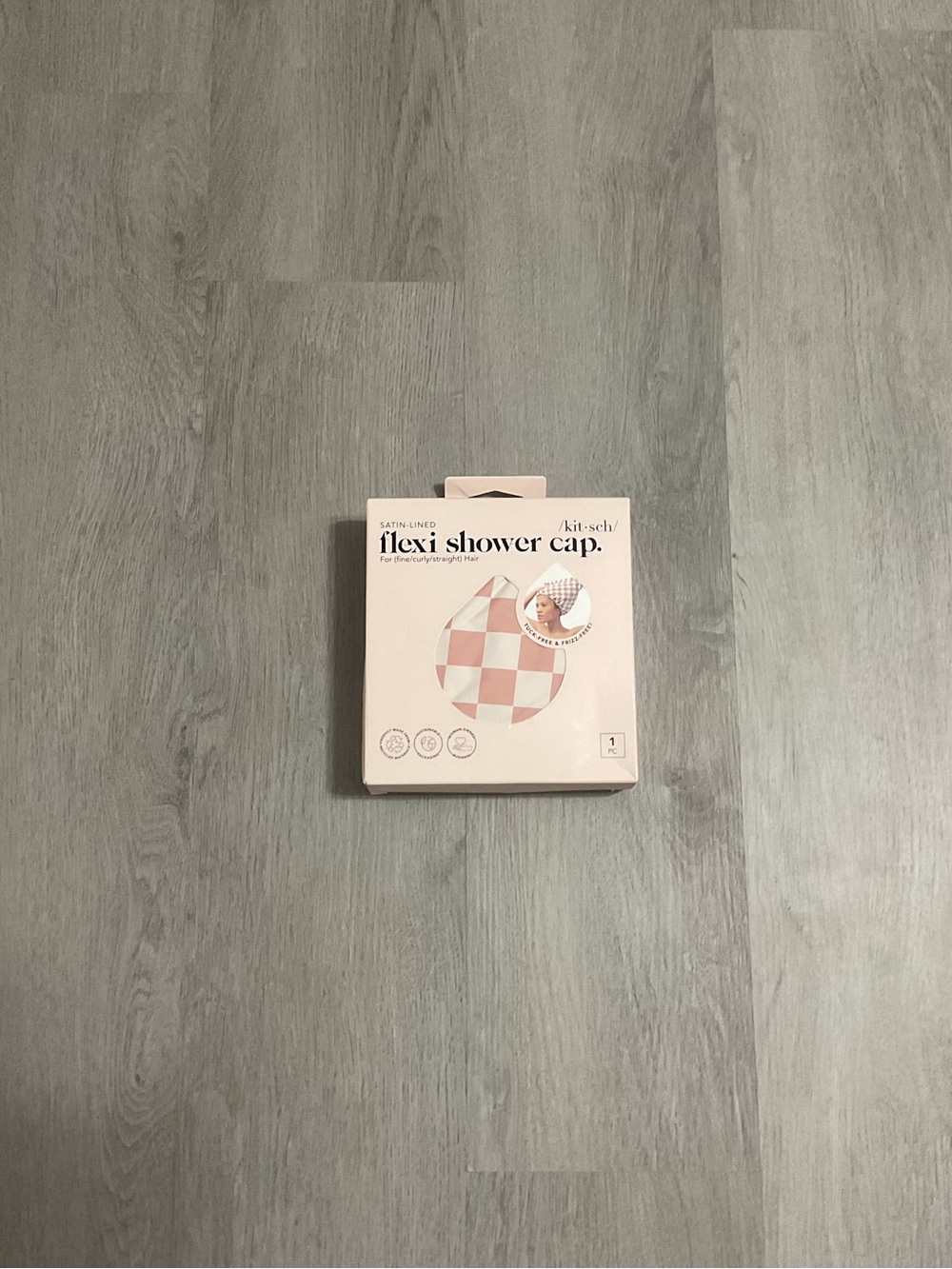 Kitsch Checkerboard Shower Cap in Pink and Cream